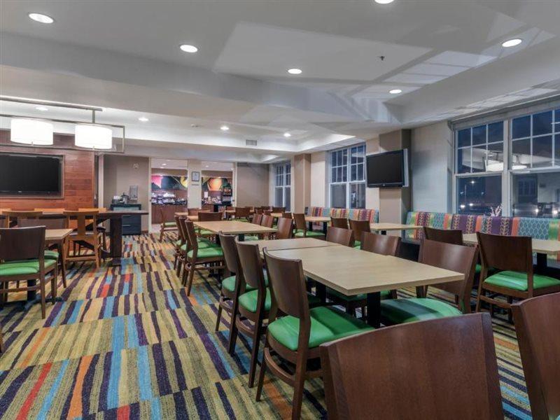 Fairfield Inn Kansas City Downtown/Union Hill Exterior photo