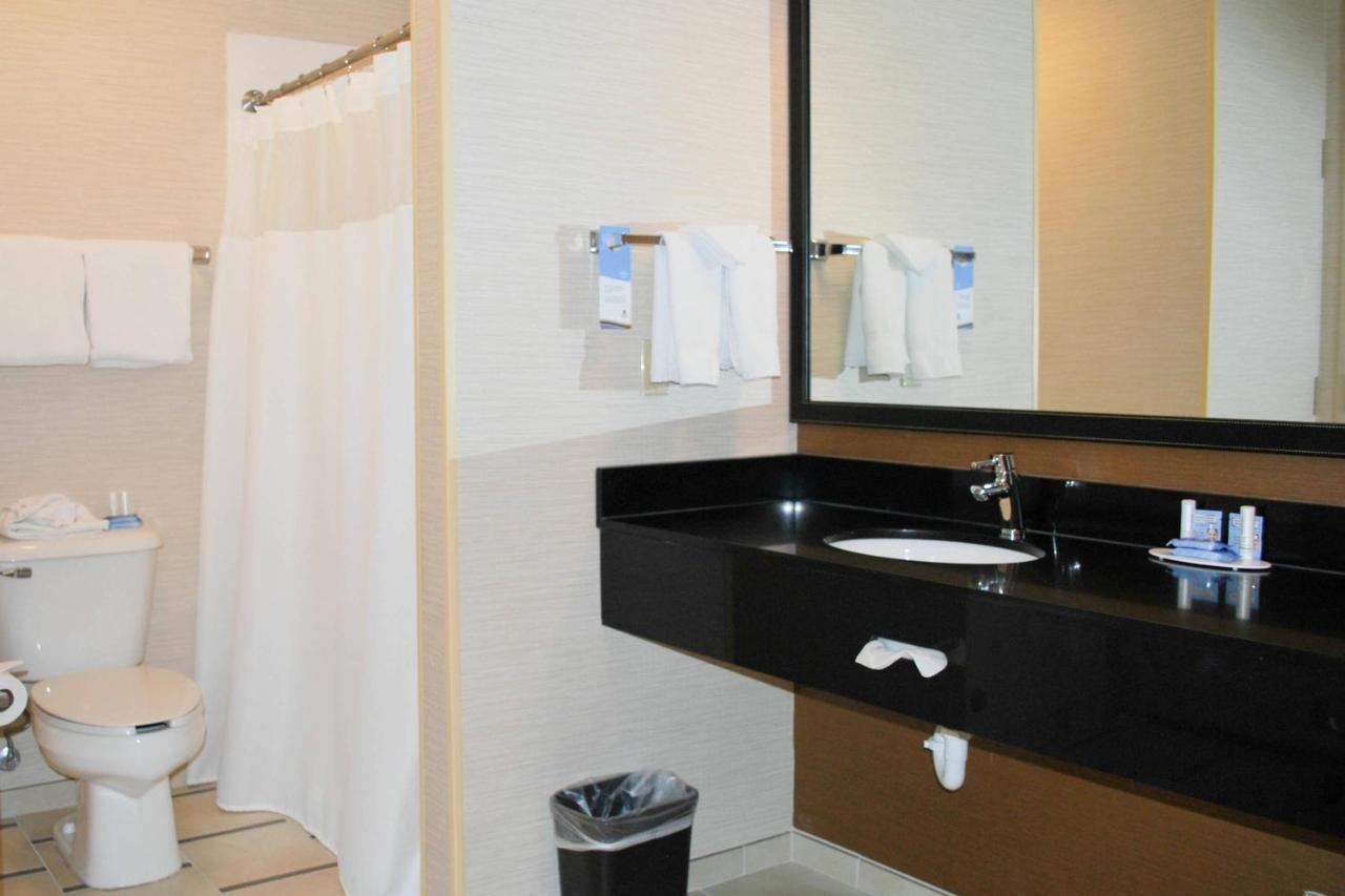 Fairfield Inn Kansas City Downtown/Union Hill Exterior photo