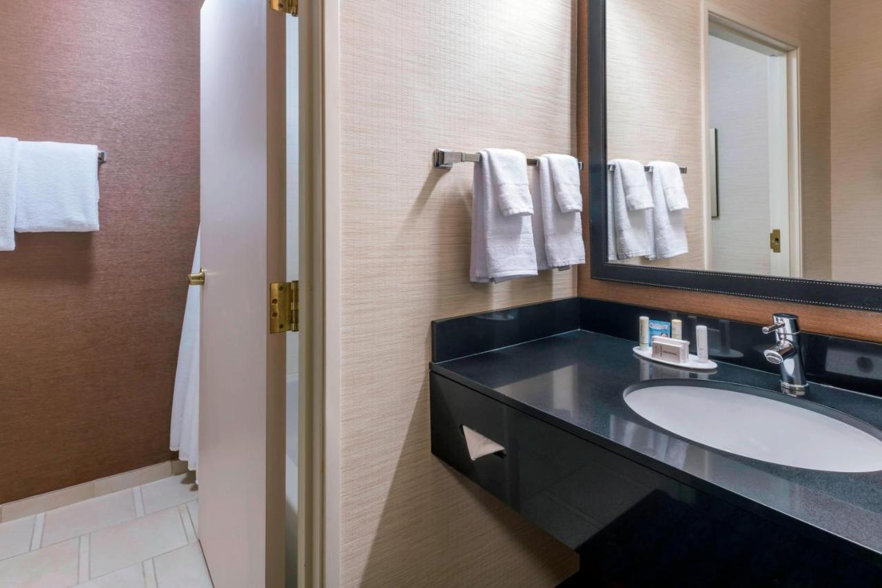 Fairfield Inn Kansas City Downtown/Union Hill Exterior photo