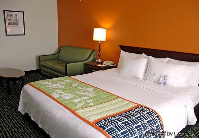 Fairfield Inn Kansas City Downtown/Union Hill Room photo